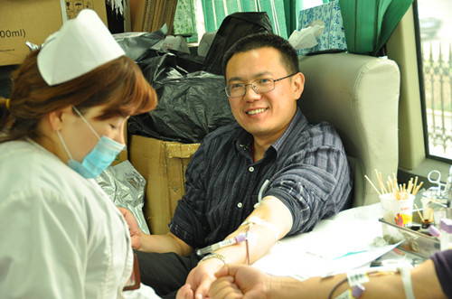 郑州市客运管理处组织全处职工献血